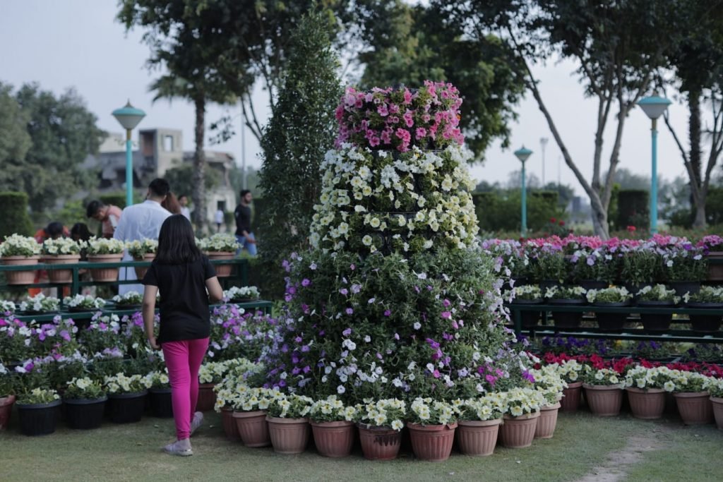 Flower and Lawn Show